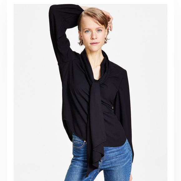 Tops - New with tags Bar Ill
Women's Tie Neck Cinched Sleeve Blouse